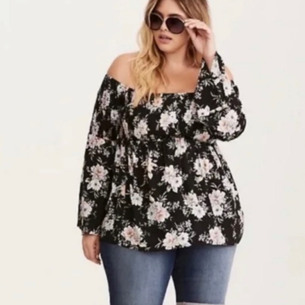 Torrid NWOT Floral, Flowy, Smocked Long Sleeve Off Shoulder Top Plus Size 1 - Picture 2 of 8